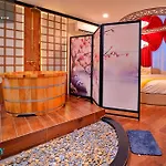 Hanz 811 Friday Premium Hotel Le Hong Phong